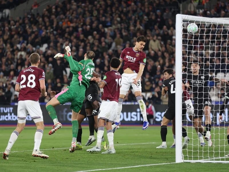 Trung vệ Mavropanos hay nhất trận West ham vs Man City